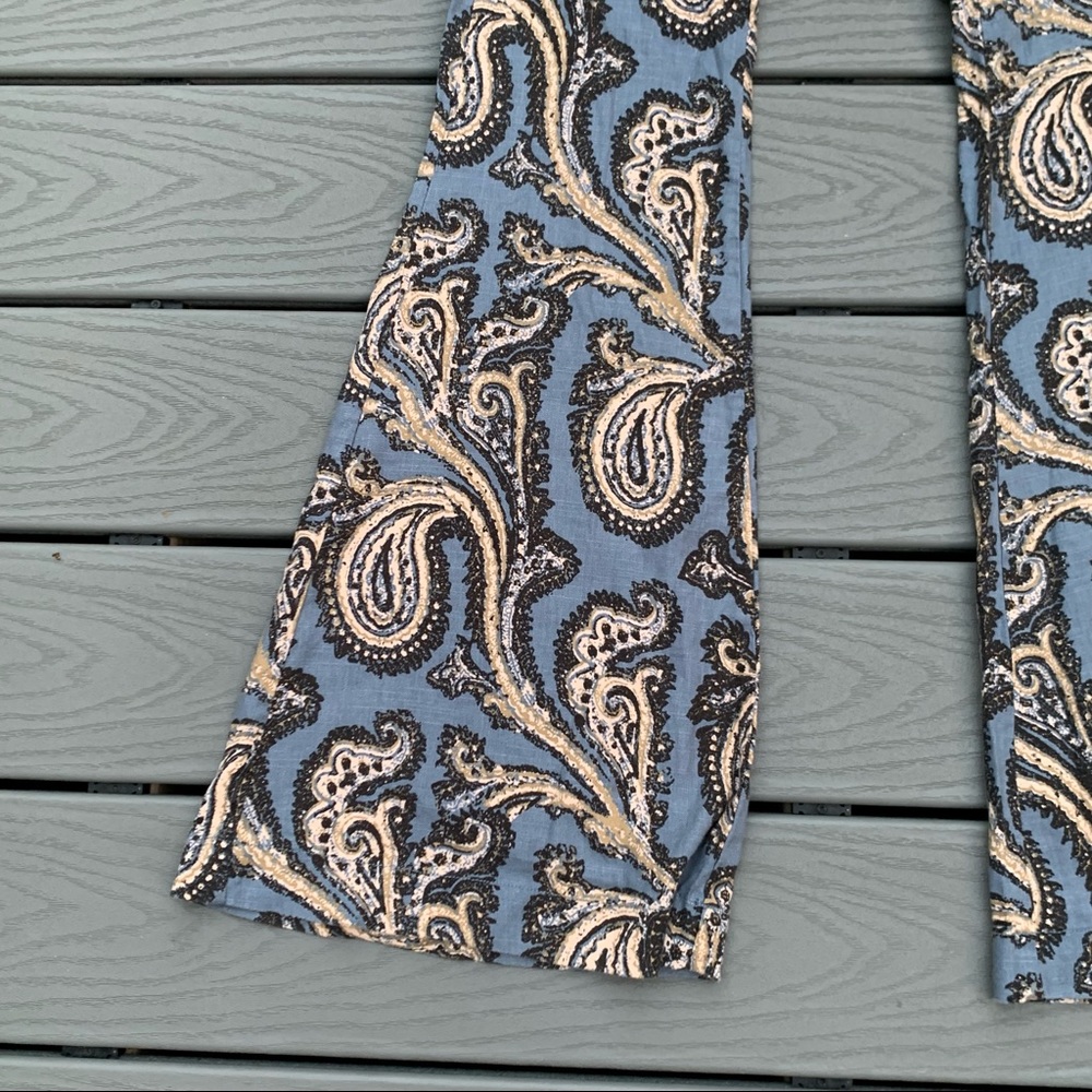 FREE PEOPLE Paisley Print Linen Blend Bell Bottom Pants Boho Chic Women’s Small - Picture 2 of 10